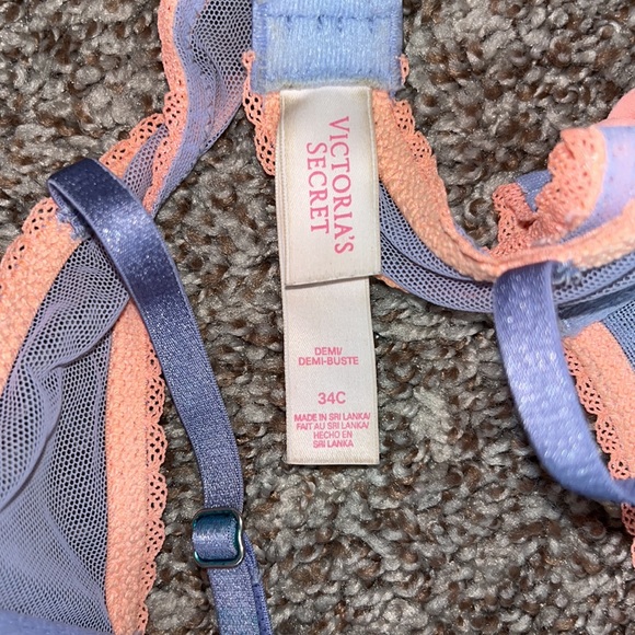 Victoria Secret's Bra - Picture 3 of 3